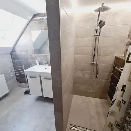 Taban Apartmán *